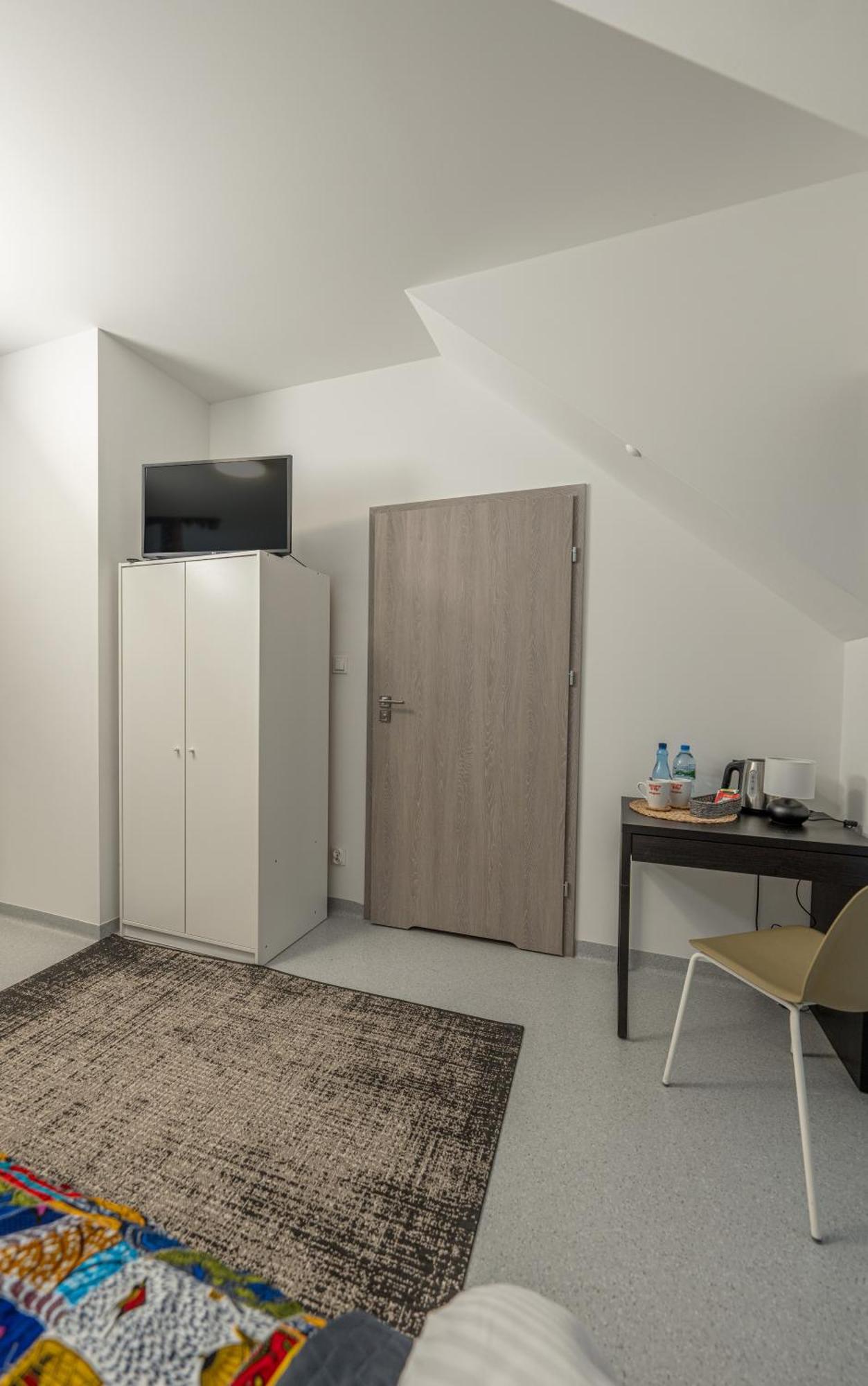Soul Poznan Free Parking Bed & Breakfast Ngoại thất bức ảnh