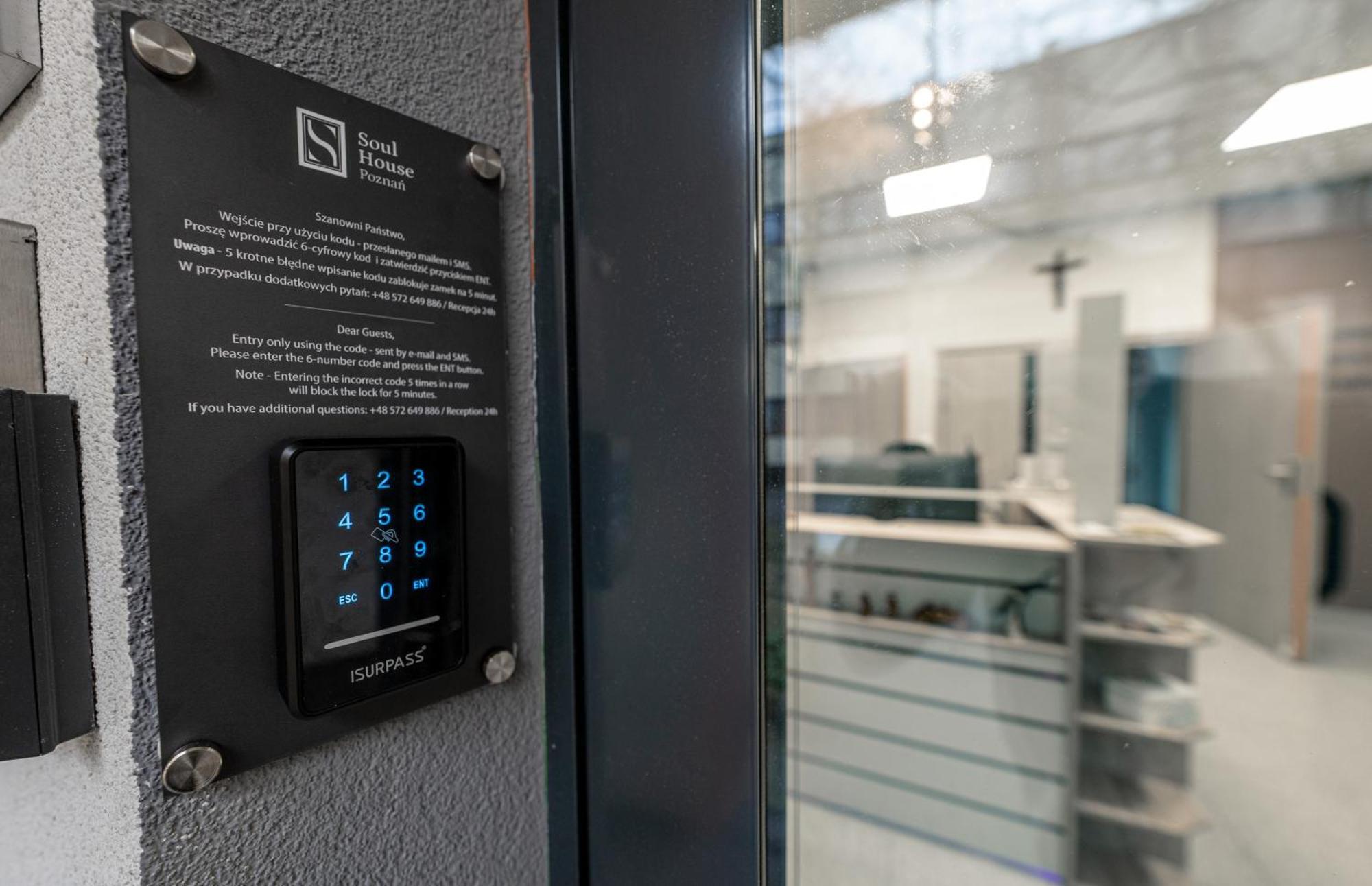 Soul Poznan Free Parking Bed & Breakfast Ngoại thất bức ảnh