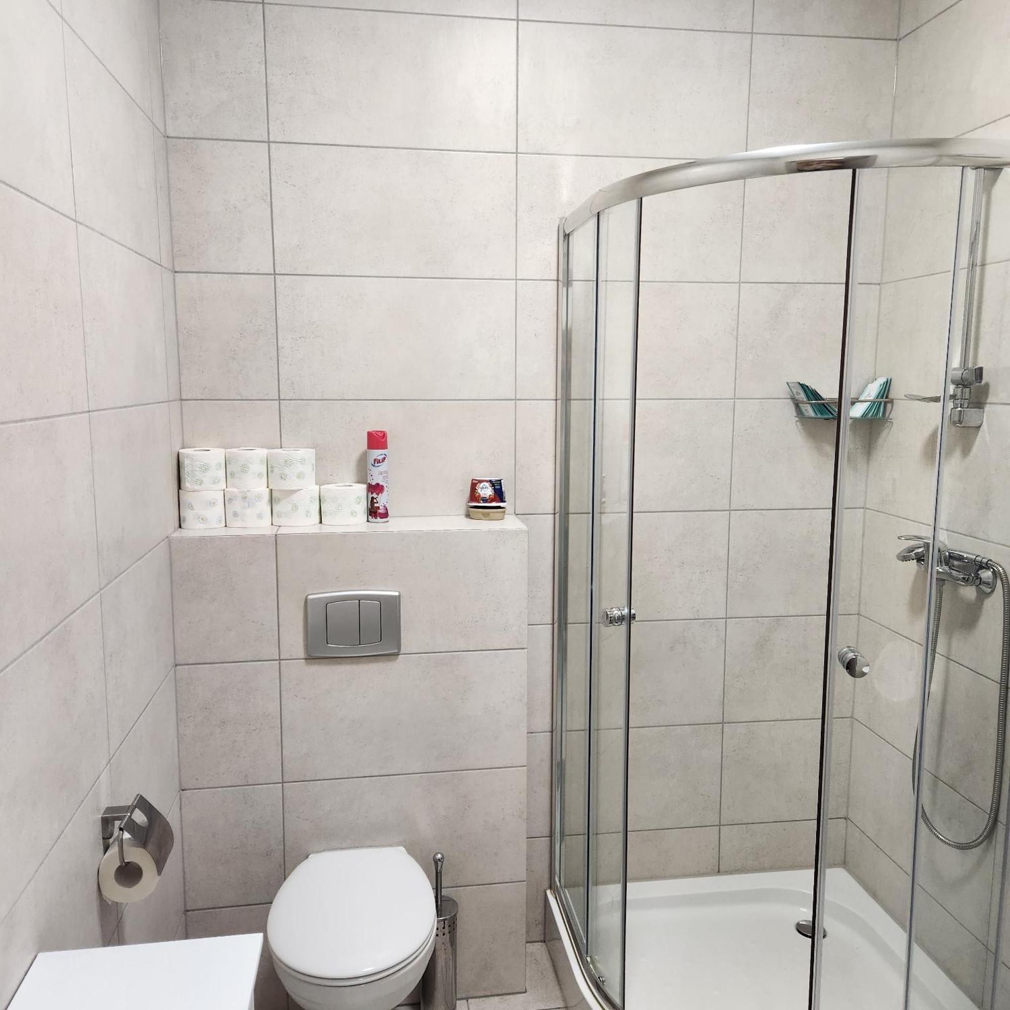 Soul Poznan Free Parking Bed & Breakfast Ngoại thất bức ảnh